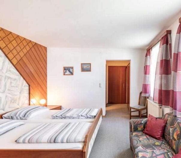 Austria Traveller Hotel Lenzing Dış mekan fotoğraf