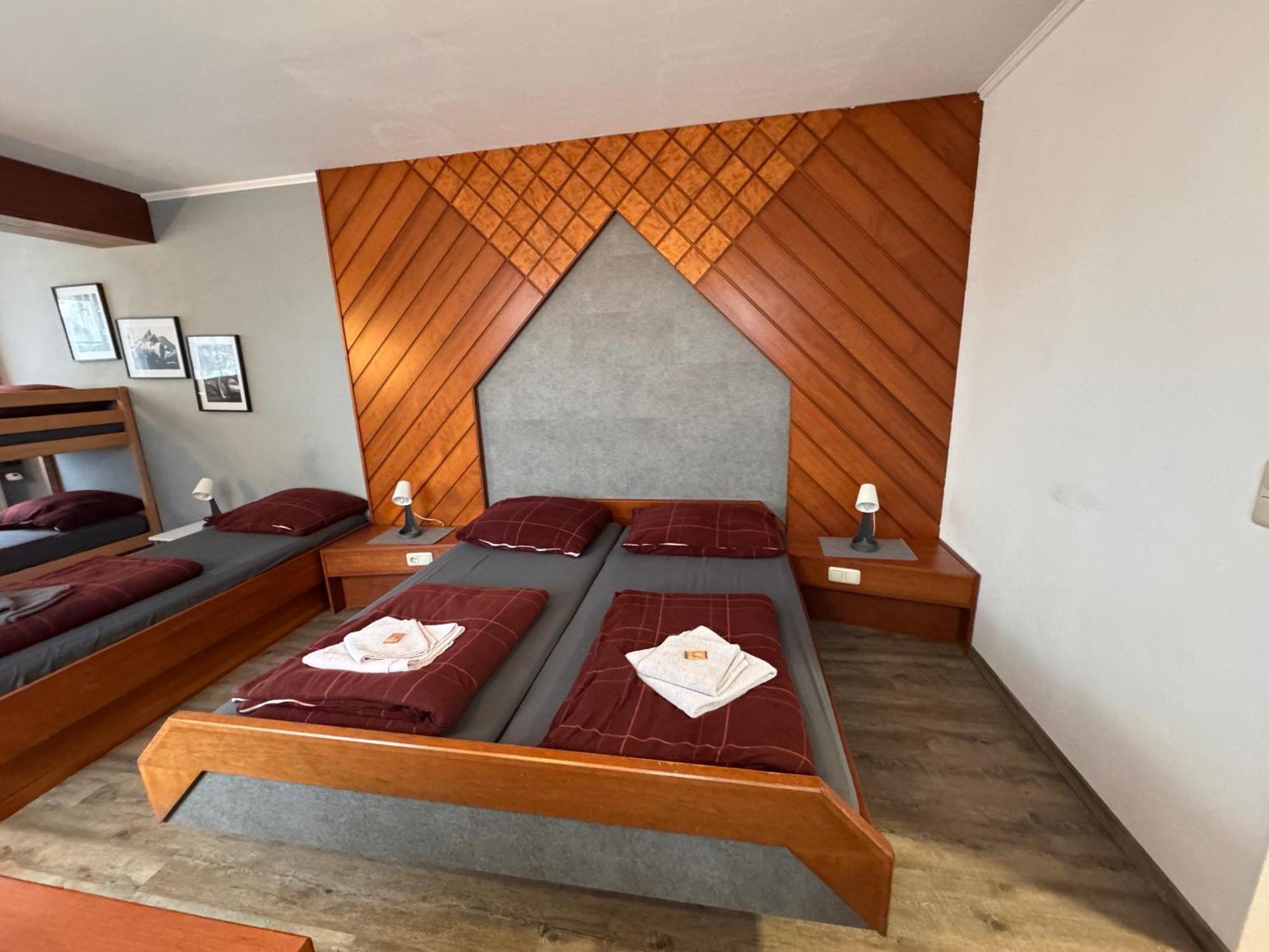 Austria Traveller Hotel Lenzing Oda fotoğraf